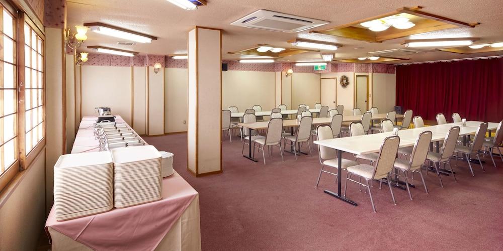 Okinawa Sun Plaza Hotel Naha Exteriör bild